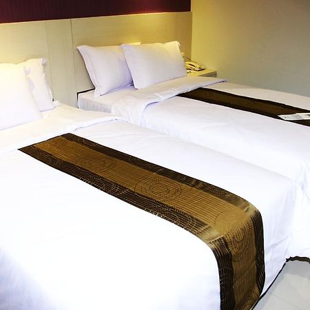 Hotel Vio Surapati Bandung Exteriér fotografie